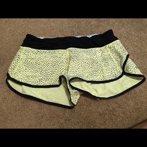 Lululemon’s speed short size 8